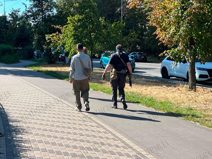 У Києві перекрили вулицю через спецоперацію поліції