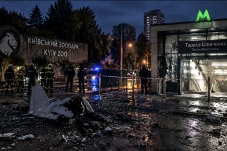 Як працює метро Тараса Шевченка після атаки на Київ та що відомо про падіння Шахеда біля зоопарку