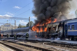 У Луцьку «Шахед» влетів прямо по пасажирському потягу — деталі атаки
