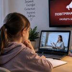 Повітряна тривога не скасовує дистанційні уроки — у КМДА пояснили правила