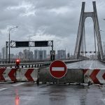 У Києві почали перекривати всі мости під час повітряної тривоги