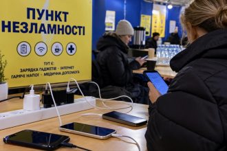 Пункти незламності розгортають у трьох районах Києва: де ситуація з електрикою найгірша