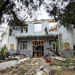 Пошкоджений корпус Рівненського державного гуманітарного університету після удару дрона 13 жовтня