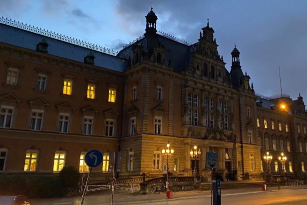 Будівля Вищого земельного суду в Гамбурзі, де судять Сергія Кузнєцова